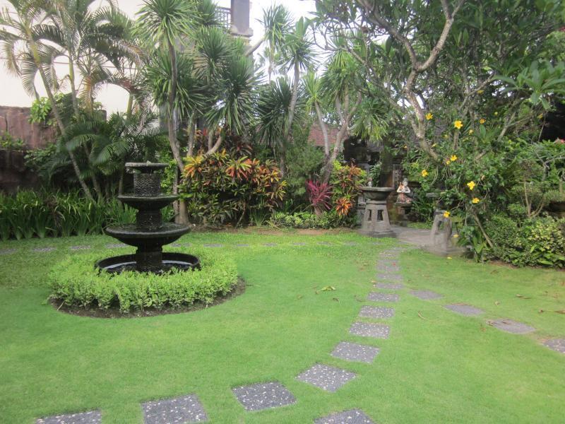 Segara Agung Boutique Hotel Sanur Esterno foto